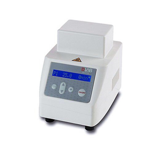 DLAB Mini Dry Bath Isıtma Ve Soğutma Ve Sıcak Kapaklı 1 Adet Isıtma Bloğu İle Mini HCL100 Isıtıcı